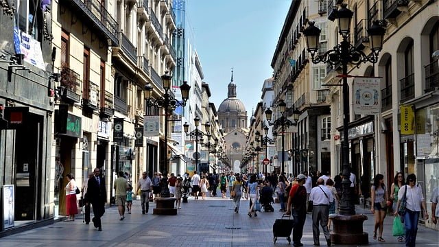 Zaragoza busy city centre