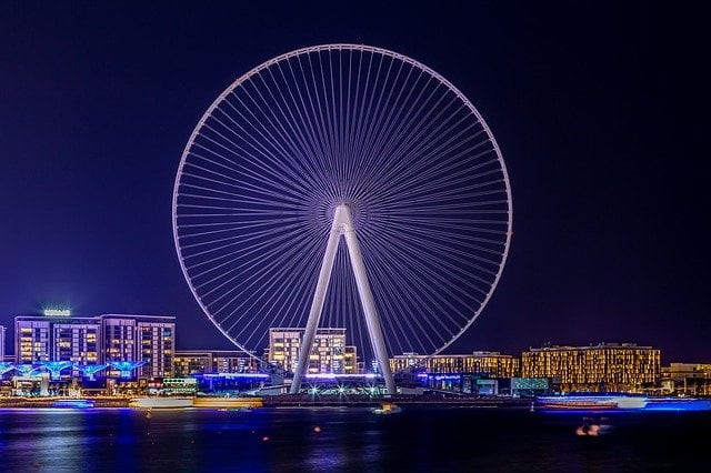 Ferris wheel in Dubai at night